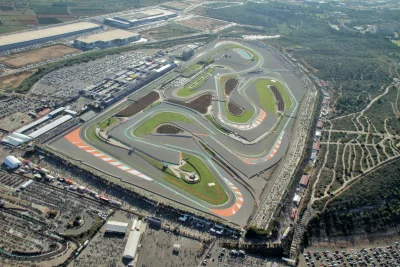 La Historia del Circuito de Cheste: Un Templo del Motociclismo en Valencia