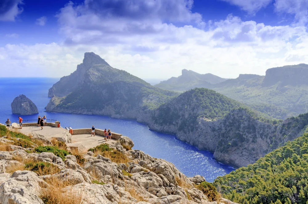 Rutas en moto por la Sierra de Tramuntana: Un viaje de ensueño en Mallorca