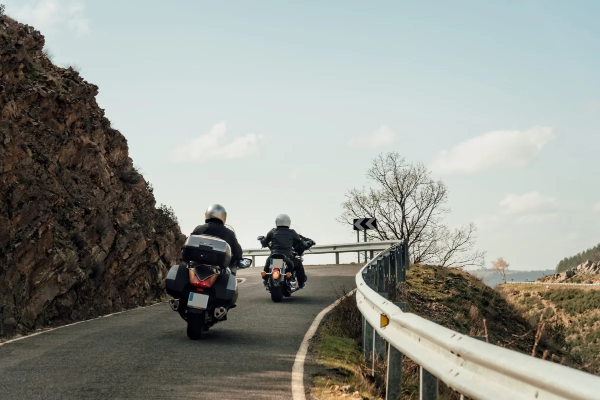 Las Rutas Moteras por la Sierra de Madrid: Naturaleza y Aventura a un Paso de Casa